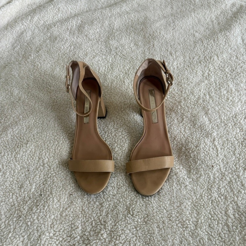 Audrey Brooke Nadine Women's 7.5 Tan Leather Block Heel Ankle Strap Sandals
